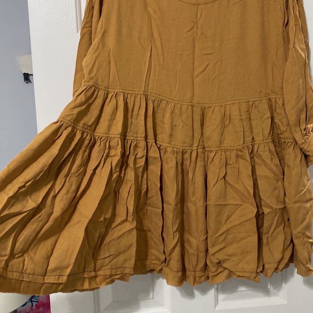 Chic Soul Ruffle Top - Picture 2 of 4
